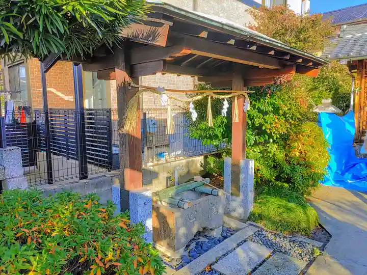 秋葉神社の手水舎