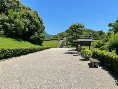 崇神天皇 山邊道勾岡上陵(奈良県)