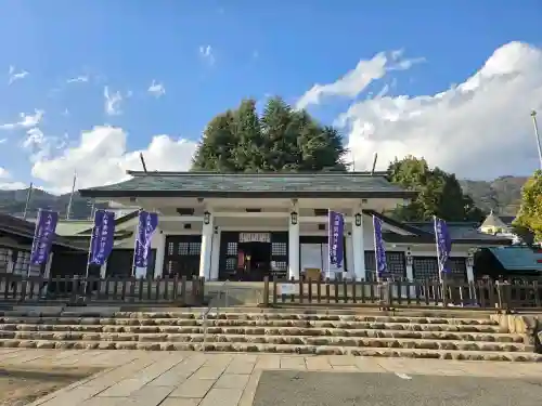 兵庫縣神戸護國神社の{uncategorized: "未分類", other: "その他", undefined: "問題あり", building: "その他建物", grave: "お墓", sacred_gate: "鳥居", guardian: "狛犬", statue: "像", buddha: "仏像", history: "歴史", nature: "自然", garden: "庭園", animal: "動物", pagoda: "塔", temizu: "手水舎", mountain_gate: "山門・神門", sanctuary: "本殿・本堂", subordinate: "末社・摂社", art: "芸術", scenery: "景色", jizo: "地蔵", ema: "絵馬", goshuin: "御朱印", omikuji: "おみくじ", items: "授与品その他", amulet: "お守り", goshuincho: "御朱印帳", eats: "食事", festival: "お祭り", votive_dance: "神楽", shichigosan: "七五三参", wedding: "結婚式", experience: "体験その他", initially: "初詣", around: "周辺", anti_infection: "感染症対策"}