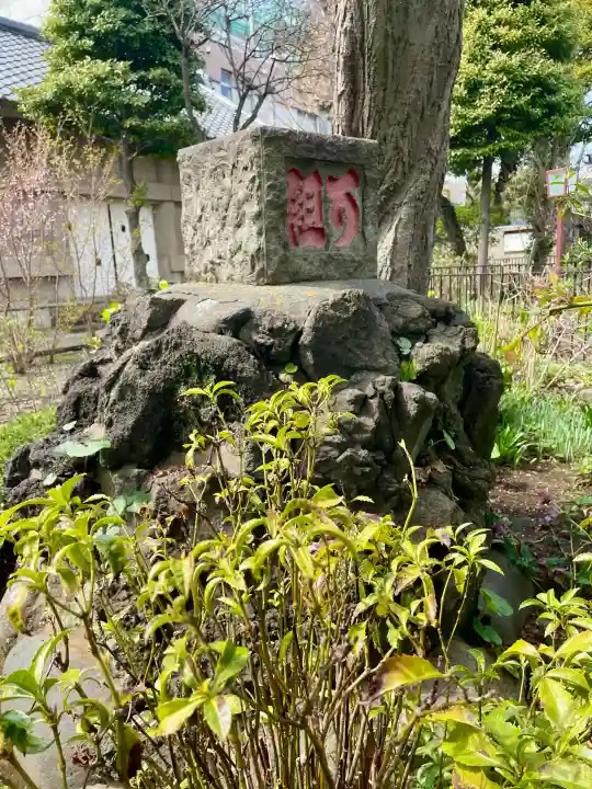 白山神社の{uncategorized: "未分類", other: "その他", undefined: "問題あり", building: "その他建物", grave: "お墓", sacred_gate: "鳥居", guardian: "狛犬", statue: "像", buddha: "仏像", history: "歴史", nature: "自然", garden: "庭園", animal: "動物", pagoda: "塔", temizu: "手水舎", mountain_gate: "山門・神門", sanctuary: "本殿・本堂", subordinate: "末社・摂社", art: "芸術", scenery: "景色", jizo: "地蔵", ema: "絵馬", goshuin: "御朱印", omikuji: "おみくじ", items: "授与品その他", amulet: "お守り", goshuincho: "御朱印帳", eats: "食事", festival: "お祭り", votive_dance: "神楽", shichigosan: "七五三参", wedding: "結婚式", experience: "体験その他", initially: "初詣", around: "周辺", anti_infection: "感染症対策"}