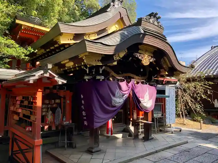 満足稲荷神社の本殿・本堂