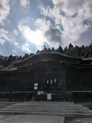 函館八幡宮の{uncategorized: "未分類", other: "その他", undefined: "問題あり", building: "その他建物", grave: "お墓", sacred_gate: "鳥居", guardian: "狛犬", statue: "像", buddha: "仏像", history: "歴史", nature: "自然", garden: "庭園", animal: "動物", pagoda: "塔", temizu: "手水舎", mountain_gate: "山門・神門", sanctuary: "本殿・本堂", subordinate: "末社・摂社", art: "芸術", scenery: "景色", jizo: "地蔵", ema: "絵馬", goshuin: "御朱印", omikuji: "おみくじ", items: "授与品その他", amulet: "お守り", goshuincho: "御朱印帳", eats: "食事", festival: "お祭り", votive_dance: "神楽", shichigosan: "七五三参", wedding: "結婚式", experience: "体験その他", initially: "初詣", around: "周辺", anti_infection: "感染症対策"}
