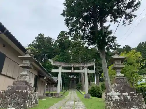 八幡神社の鳥居