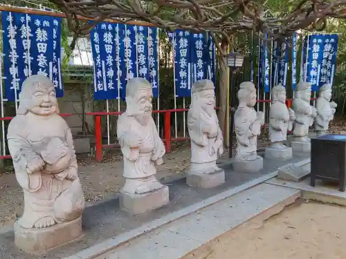 海神社の像