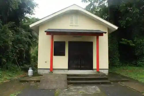 島立神社の本殿