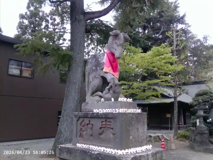 竹駒神社の{uncategorized: "未分類", other: "その他", undefined: "問題あり", building: "その他建物", grave: "お墓", sacred_gate: "鳥居", guardian: "狛犬", statue: "像", buddha: "仏像", history: "歴史", nature: "自然", garden: "庭園", animal: "動物", pagoda: "塔", temizu: "手水舎", mountain_gate: "山門・神門", sanctuary: "本殿・本堂", subordinate: "末社・摂社", art: "芸術", scenery: "景色", jizo: "地蔵", ema: "絵馬", goshuin: "御朱印", omikuji: "おみくじ", items: "授与品その他", amulet: "お守り", goshuincho: "御朱印帳", eats: "食事", festival: "お祭り", votive_dance: "神楽", shichigosan: "七五三参", wedding: "結婚式", experience: "体験その他", initially: "初詣", around: "周辺", anti_infection: "感染症対策"}