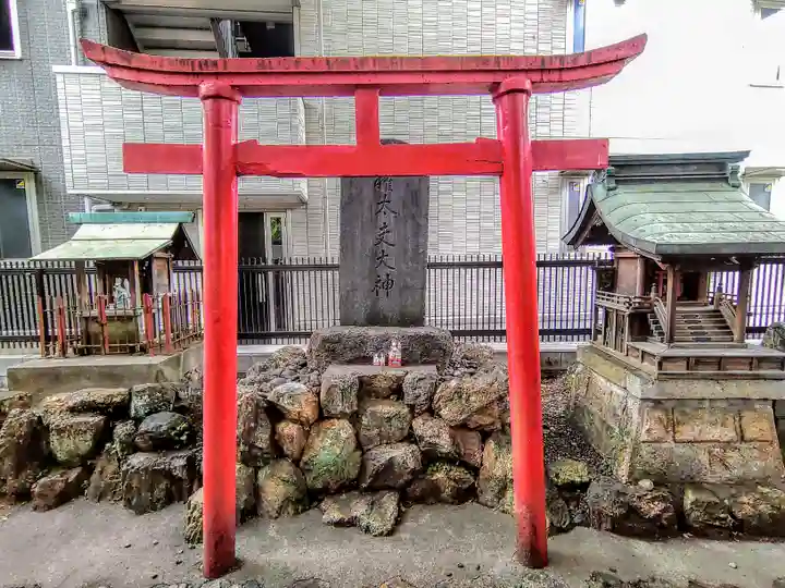 天王坊稲荷神社の末社・摂社