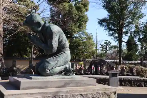 勝福寺の像