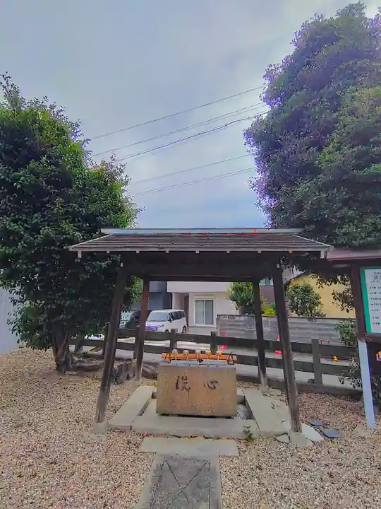 大我麻神社(会所町)の手水舎