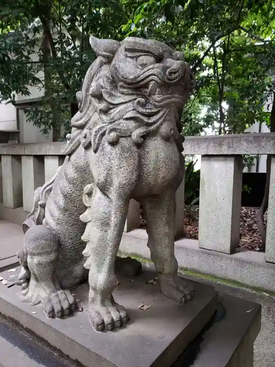 十番稲荷神社の狛犬