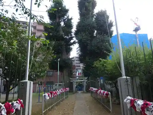 出世稲荷神社の建物その他