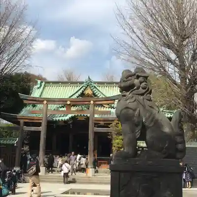牛嶋神社の狛犬