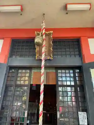 笠䅣稲荷神社の{uncategorized: "未分類", other: "その他", undefined: "問題あり", building: "その他建物", grave: "お墓", sacred_gate: "鳥居", guardian: "狛犬", statue: "像", buddha: "仏像", history: "歴史", nature: "自然", garden: "庭園", animal: "動物", pagoda: "塔", temizu: "手水舎", mountain_gate: "山門・神門", sanctuary: "本殿・本堂", subordinate: "末社・摂社", art: "芸術", scenery: "景色", jizo: "地蔵", ema: "絵馬", goshuin: "御朱印", omikuji: "おみくじ", items: "授与品その他", amulet: "お守り", goshuincho: "御朱印帳", eats: "食事", festival: "お祭り", votive_dance: "神楽", shichigosan: "七五三参", wedding: "結婚式", experience: "体験その他", initially: "初詣", around: "周辺", anti_infection: "感染症対策"}