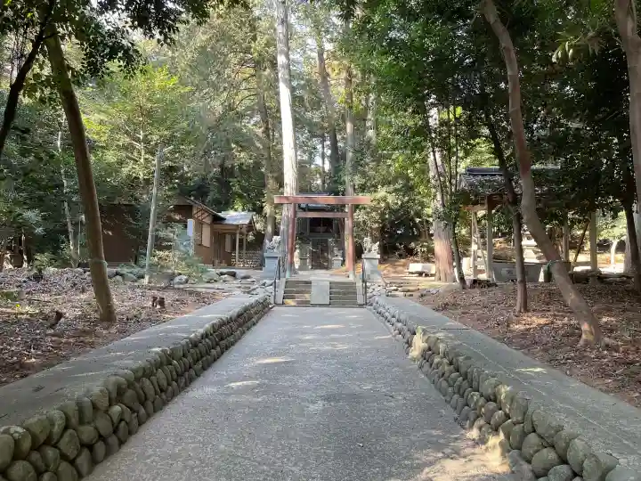 須加神社の{uncategorized: "未分類", other: "その他", undefined: "問題あり", building: "その他建物", grave: "お墓", sacred_gate: "鳥居", guardian: "狛犬", statue: "像", buddha: "仏像", history: "歴史", nature: "自然", garden: "庭園", animal: "動物", pagoda: "塔", temizu: "手水舎", mountain_gate: "山門・神門", sanctuary: "本殿・本堂", subordinate: "末社・摂社", art: "芸術", scenery: "景色", jizo: "地蔵", ema: "絵馬", goshuin: "御朱印", omikuji: "おみくじ", items: "授与品その他", amulet: "お守り", goshuincho: "御朱印帳", eats: "食事", festival: "お祭り", votive_dance: "神楽", shichigosan: "七五三参", wedding: "結婚式", experience: "体験その他", initially: "初詣", around: "周辺", anti_infection: "感染症対策"}