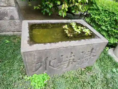 薭田神社の手水舎