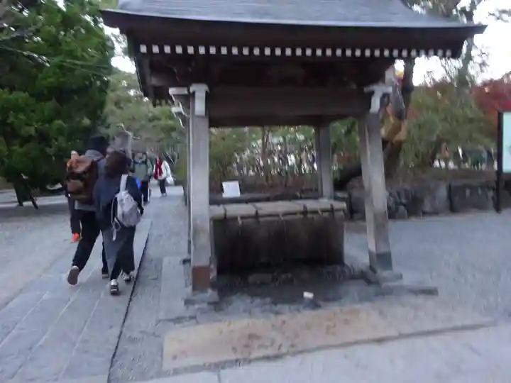 高徳院の手水舎