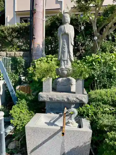 最福寺別院江の島大師の手水舎