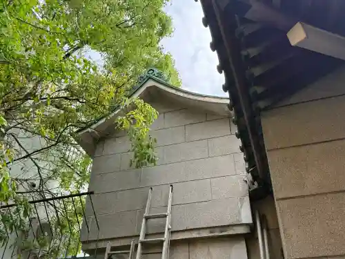 治兵衛稲荷神社の{uncategorized: "未分類", other: "その他", undefined: "問題あり", building: "その他建物", grave: "お墓", sacred_gate: "鳥居", guardian: "狛犬", statue: "像", buddha: "仏像", history: "歴史", nature: "自然", garden: "庭園", animal: "動物", pagoda: "塔", temizu: "手水舎", mountain_gate: "山門・神門", sanctuary: "本殿・本堂", subordinate: "末社・摂社", art: "芸術", scenery: "景色", jizo: "地蔵", ema: "絵馬", goshuin: "御朱印", omikuji: "おみくじ", items: "授与品その他", amulet: "お守り", goshuincho: "御朱印帳", eats: "食事", festival: "お祭り", votive_dance: "神楽", shichigosan: "七五三参", wedding: "結婚式", experience: "体験その他", initially: "初詣", around: "周辺", anti_infection: "感染症対策"}