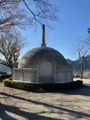 護国之寺の建物その他