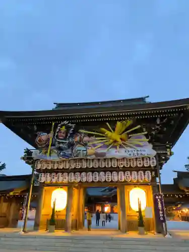 寒川神社の山門