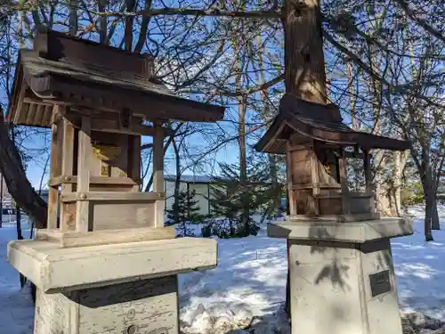 音更神社の末社