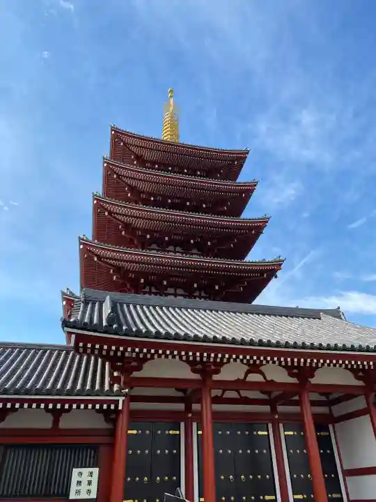 浅草寺の塔