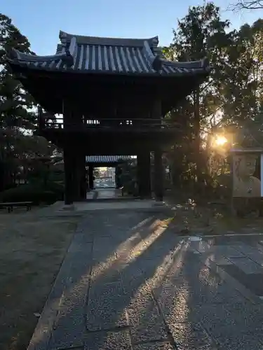 伊勢の国 四天王寺の山門