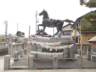 八剱神社の狛犬