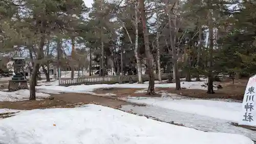 東川神社の庭園