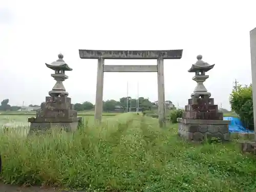 櫟江神社の鳥居