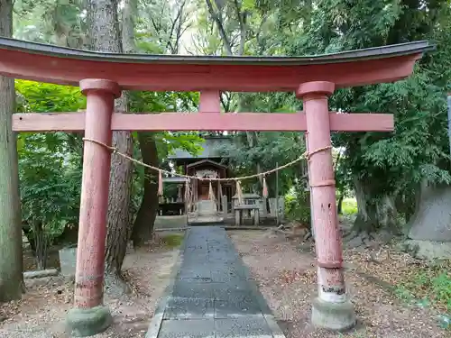 漆部神社の末社