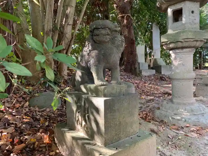 八幡神社の狛犬