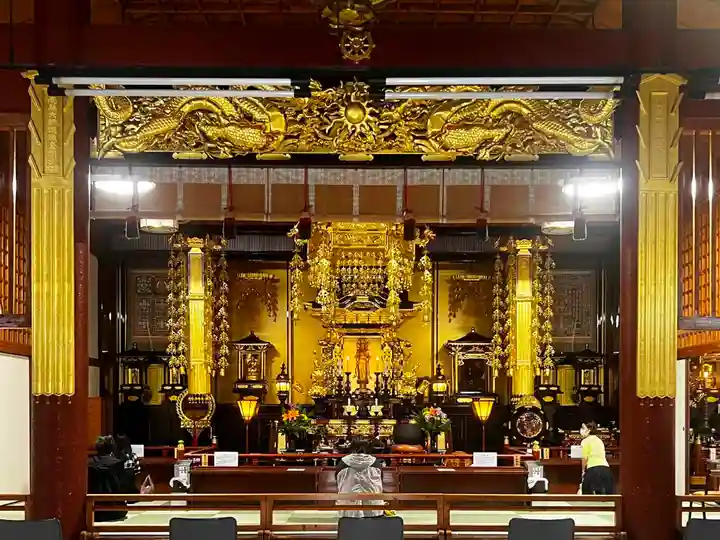 護国寺の本殿・本堂