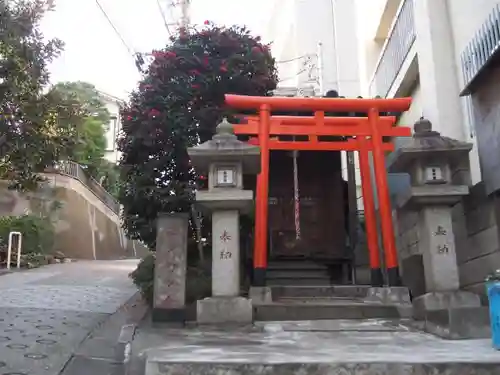 繁栄稲荷神社の鳥居