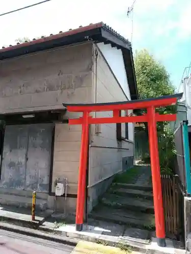 一加番稲荷神社の鳥居