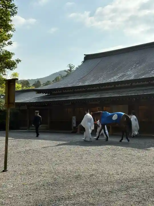 伊勢神宮内宮(皇大神宮)の{uncategorized: "未分類", other: "その他", undefined: "問題あり", building: "その他建物", grave: "お墓", sacred_gate: "鳥居", guardian: "狛犬", statue: "像", buddha: "仏像", history: "歴史", nature: "自然", garden: "庭園", animal: "動物", pagoda: "塔", temizu: "手水舎", mountain_gate: "山門・神門", sanctuary: "本殿・本堂", subordinate: "末社・摂社", art: "芸術", scenery: "景色", jizo: "地蔵", ema: "絵馬", goshuin: "御朱印", omikuji: "おみくじ", items: "授与品その他", amulet: "お守り", goshuincho: "御朱印帳", eats: "食事", festival: "お祭り", votive_dance: "神楽", shichigosan: "七五三参", wedding: "結婚式", experience: "体験その他", initially: "初詣", around: "周辺", anti_infection: "感染症対策"}