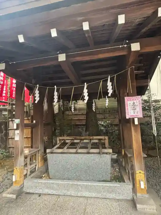 東京大神宮の{uncategorized: "未分類", other: "その他", undefined: "問題あり", building: "その他建物", grave: "お墓", sacred_gate: "鳥居", guardian: "狛犬", statue: "像", buddha: "仏像", history: "歴史", nature: "自然", garden: "庭園", animal: "動物", pagoda: "塔", temizu: "手水舎", mountain_gate: "山門・神門", sanctuary: "本殿・本堂", subordinate: "末社・摂社", art: "芸術", scenery: "景色", jizo: "地蔵", ema: "絵馬", goshuin: "御朱印", omikuji: "おみくじ", items: "授与品その他", amulet: "お守り", goshuincho: "御朱印帳", eats: "食事", festival: "お祭り", votive_dance: "神楽", shichigosan: "七五三参", wedding: "結婚式", experience: "体験その他", initially: "初詣", around: "周辺", anti_infection: "感染症対策"}