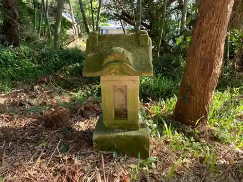 神社(名称不明)の末社