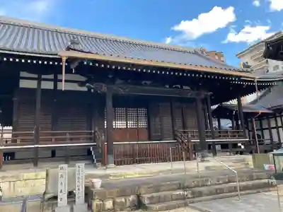 鶴満寺の本殿・本堂
