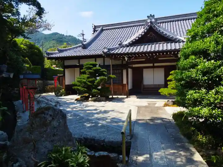 律院(滋賀県)