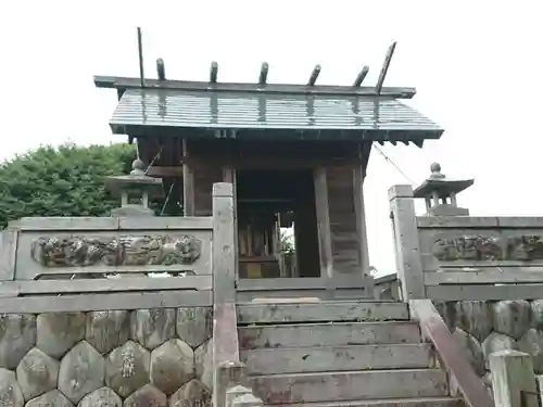 神明神社の本殿