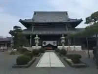 花岳寺の本殿・本堂