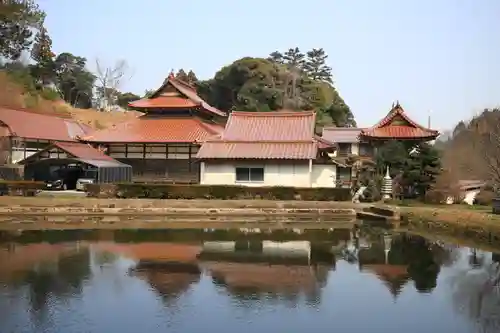 十楽寺の本殿・本堂