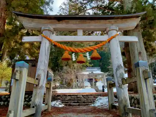 白川八幡神社の鳥居