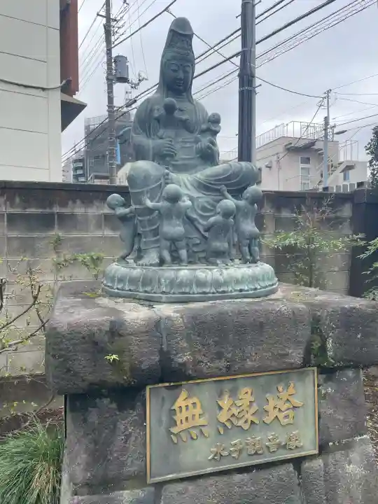 常泉寺の{uncategorized: "未分類", other: "その他", undefined: "問題あり", building: "その他建物", grave: "お墓", sacred_gate: "鳥居", guardian: "狛犬", statue: "像", buddha: "仏像", history: "歴史", nature: "自然", garden: "庭園", animal: "動物", pagoda: "塔", temizu: "手水舎", mountain_gate: "山門・神門", sanctuary: "本殿・本堂", subordinate: "末社・摂社", art: "芸術", scenery: "景色", jizo: "地蔵", ema: "絵馬", goshuin: "御朱印", omikuji: "おみくじ", items: "授与品その他", amulet: "お守り", goshuincho: "御朱印帳", eats: "食事", festival: "お祭り", votive_dance: "神楽", shichigosan: "七五三参", wedding: "結婚式", experience: "体験その他", initially: "初詣", around: "周辺", anti_infection: "感染症対策"}