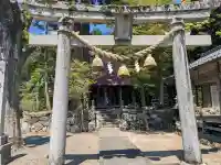 八幡神社の{uncategorized: "未分類", other: "その他", undefined: "問題あり", building: "その他建物", grave: "お墓", sacred_gate: "鳥居", guardian: "狛犬", statue: "像", buddha: "仏像", history: "歴史", nature: "自然", garden: "庭園", animal: "動物", pagoda: "塔", temizu: "手水舎", mountain_gate: "山門・神門", sanctuary: "本殿・本堂", subordinate: "末社・摂社", art: "芸術", scenery: "景色", jizo: "地蔵", ema: "絵馬", goshuin: "御朱印", omikuji: "おみくじ", items: "授与品その他", amulet: "お守り", goshuincho: "御朱印帳", eats: "食事", festival: "お祭り", votive_dance: "神楽", shichigosan: "七五三参", wedding: "結婚式", experience: "体験その他", initially: "初詣", around: "周辺", anti_infection: "感染症対策"}