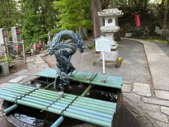 成相寺の{uncategorized: "未分類", other: "その他", undefined: "問題あり", building: "その他建物", grave: "お墓", sacred_gate: "鳥居", guardian: "狛犬", statue: "像", buddha: "仏像", history: "歴史", nature: "自然", garden: "庭園", animal: "動物", pagoda: "塔", temizu: "手水舎", mountain_gate: "山門・神門", sanctuary: "本殿・本堂", subordinate: "末社・摂社", art: "芸術", scenery: "景色", jizo: "地蔵", ema: "絵馬", goshuin: "御朱印", omikuji: "おみくじ", items: "授与品その他", amulet: "お守り", goshuincho: "御朱印帳", eats: "食事", festival: "お祭り", votive_dance: "神楽", shichigosan: "七五三参", wedding: "結婚式", experience: "体験その他", initially: "初詣", around: "周辺", anti_infection: "感染症対策"}