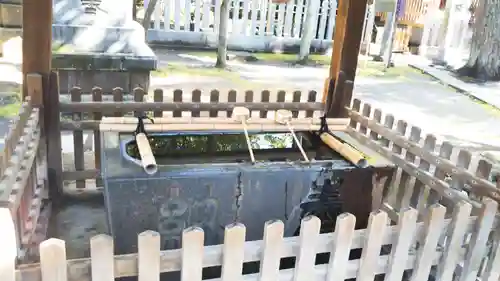 仲町氷川神社の手水舎