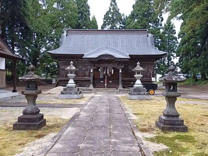 神宮寺八幡神社の本殿