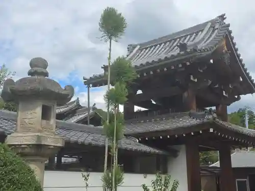 世尊寺(奈良県)